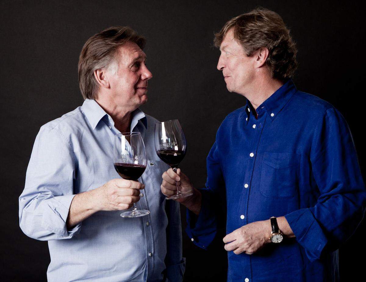 Original “American Idol” producers Ken Warwick and Nigel Lythgoe are selling their winery and vineyard estate, Villa San-Juliette, in San Miguel, California.