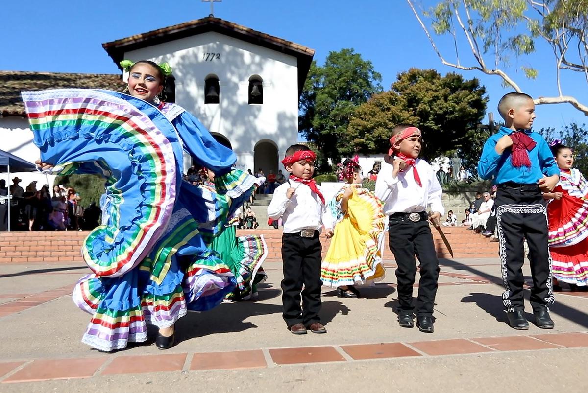 The Dia de los Muertos festival was held at Mission Plaza in San Luis Obispo. The children of the Forklorico dancers were a big hit at the festival.