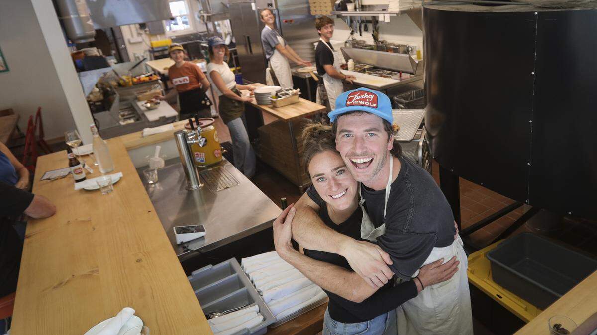 Kacee Fox, left and Caleb Salisbury, married and co-owners of Lebbers with their staff. A new pizza restaurant is open on Traffic Way, Lebbers Pizza Atascadero seen here on Oct. 8, 2025.