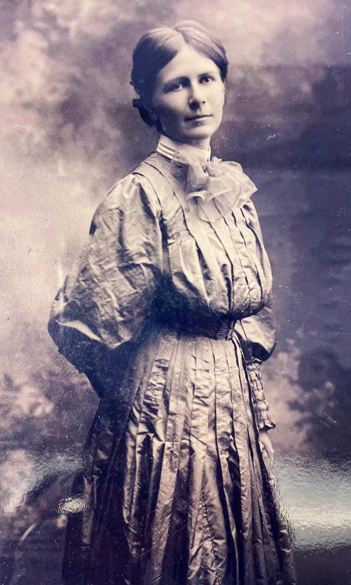 Georgia Brown had a 48 year career as an educator, with 28 of those years in the Paso Robles schools. She was a leader in environmental education and took great pride in the accomplishments of her students. The district named an elementary school for her, dedicated in 1949.