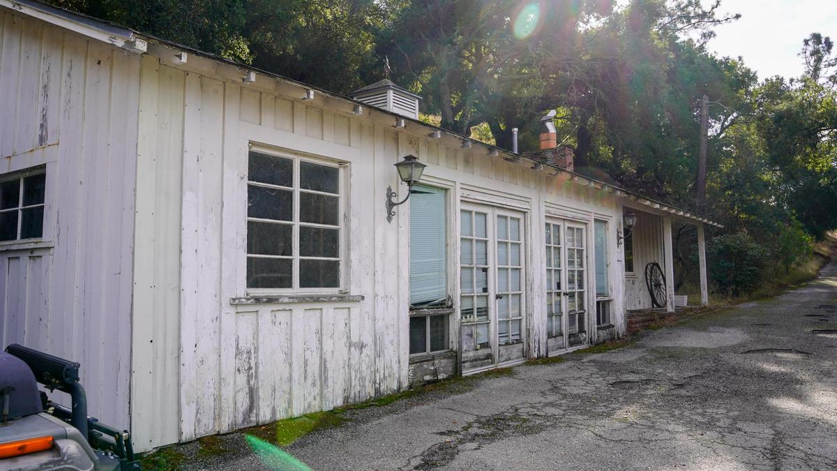 3544 Vista Del Ciudad sits more than 1,600 feet above sea level and overlooks the Cuesta Grade, San Luis Obispo and Morro Bay Friday, Dec. 13, 2024. A guest house that can be used as a vacation rental halfway up the 1.4-mile driveway is currently being used to store local relics such as the original signage for Scrubby and Lloyd’s.