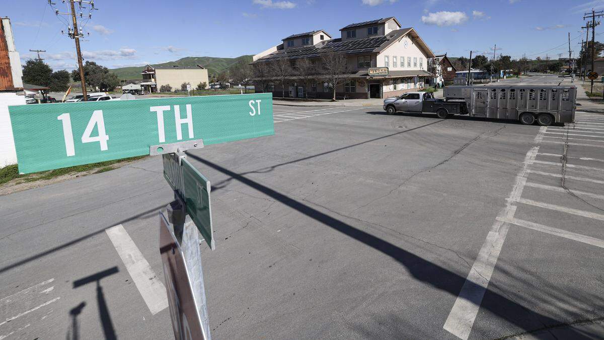 San Miguel might have two new traffic signals on Mission Street, seen here on Jan. 6, 2026. This street is 14th Street west of Mission and North River Road East of the intersection leading to the bridge across the Salinas River.