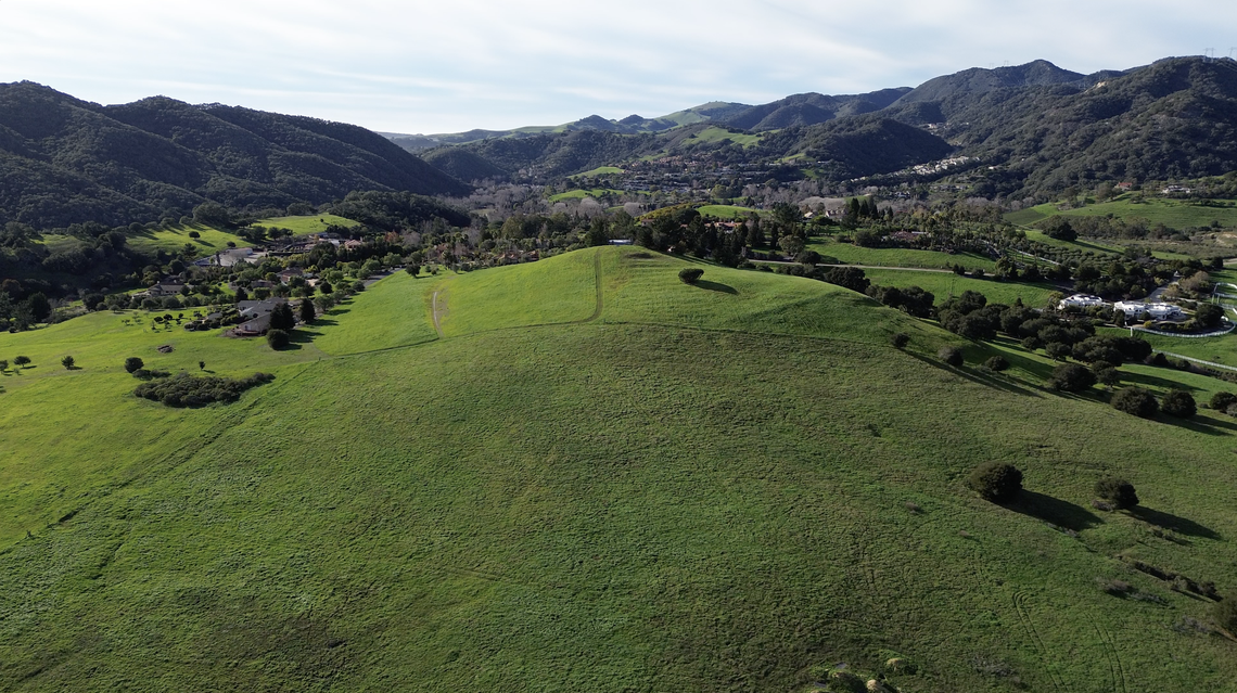 A gated community consisting of 21 luxury homes from Coastal Community Builders will open near Highway 101 and Avila Beach in 2025.