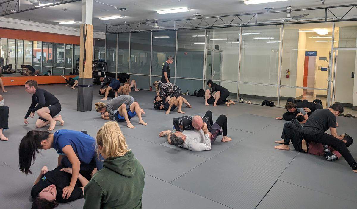 Paragon Brazilian Jiu Jitsu in San Luis Obispo offers classes in Muay Thai and Brazilian jiu jitsu for anyone ages 4 and up. Classes are offered for anyone of any skill level.