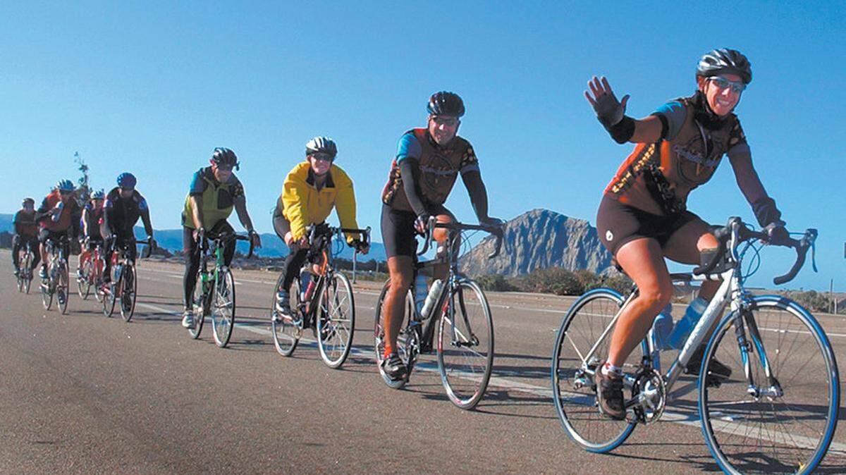 Riders make their way up Highway 1 during the Lighthouse Century Bike Ride on Saturday, Sept. 29, 2007.