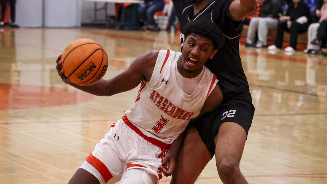 Atascadero’s charmed season ends with 67-61 state CIF loss to Colony