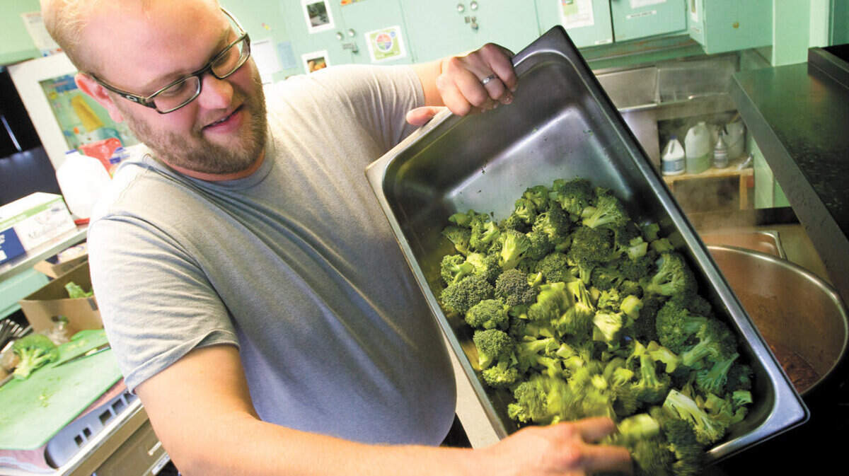 Dave Schmit, a former Hollywood chef, cooks for the Maxine Lewis Memorial homeless shelter in San Luis Obispo. His kitchen is at the Shell Beach veterans hall.
