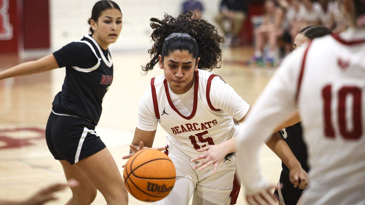 Genesis Gavilanes drives in traffic. Paso Robles High School girls basketball team beat Nipomo 57-36 on Feb. 6, 2026.