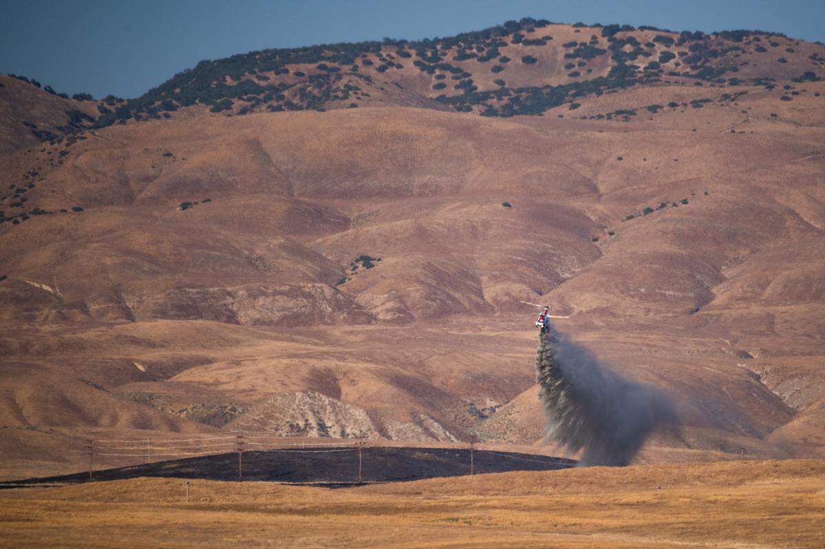 A fire on the Carrizo Plain threatened a nearby solar farm on June 28, 2023.