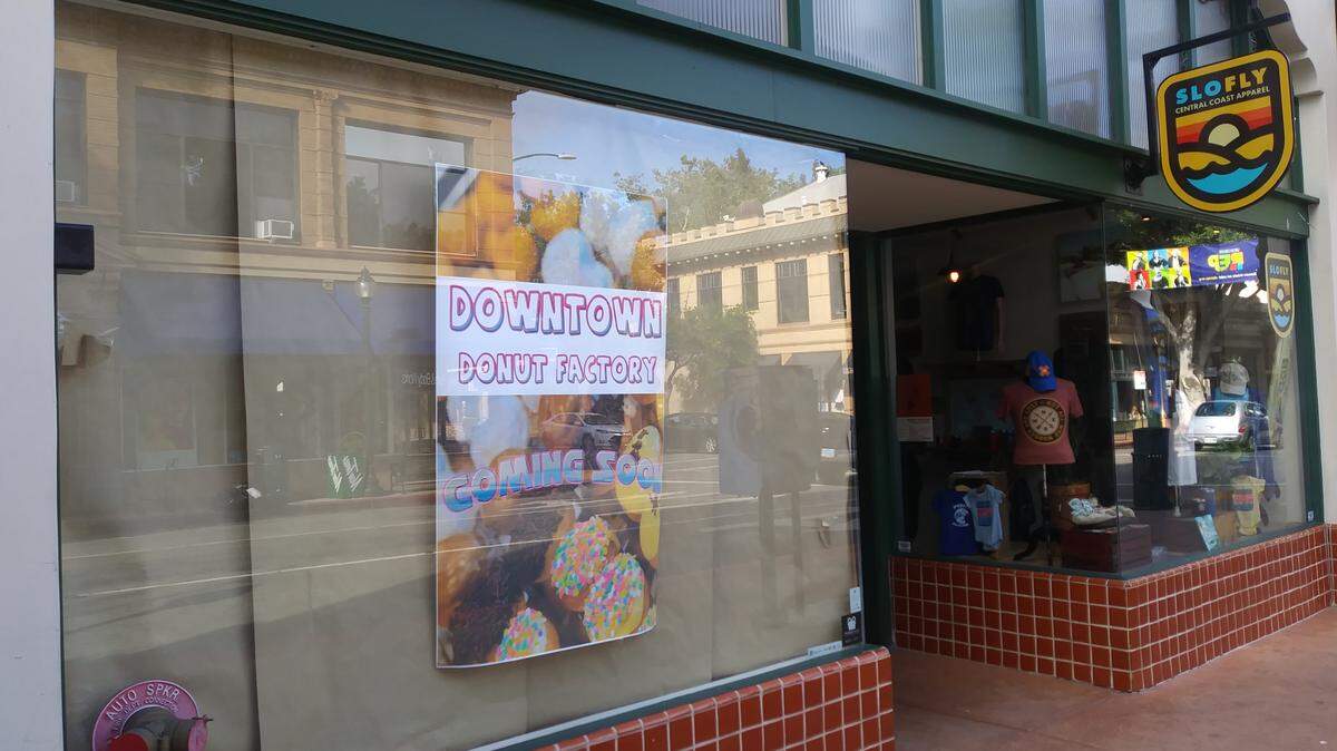 The Downtown Donut Factory will open by mid- to late July in the San Luis Obispo spot formerly occupied by Teaberry Frozen Yogurt Cafe.