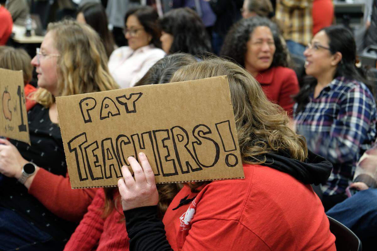 Paso Robles teachers and school employees showed up at a school board meeting on January 27, 2026, demanding a cost-of-living adjustment higher than the proposed 1% the district offered.