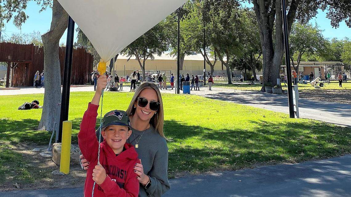 How do weather balloons work? SLO County students get up-close demonstration