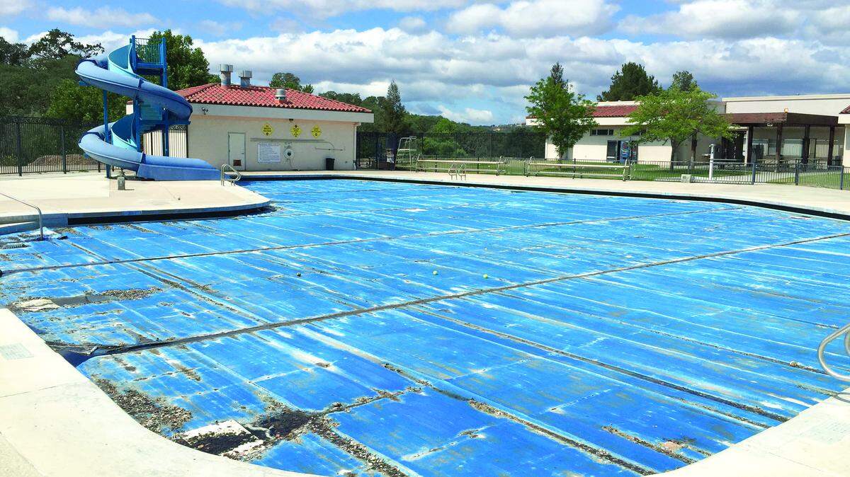 After a five-year closure, the Paso Robles will open the Centennial Pool in 2016 when upgrades for disabled access and substantial repairs are complete.