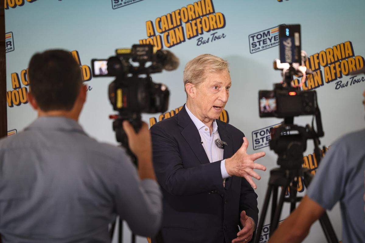 Candidate for California Governor, Tom Steyer, held a coffee meet and greet at the Veteran's Hall in San Luis Obispo on May 22, 2026. About 100 attended the event.