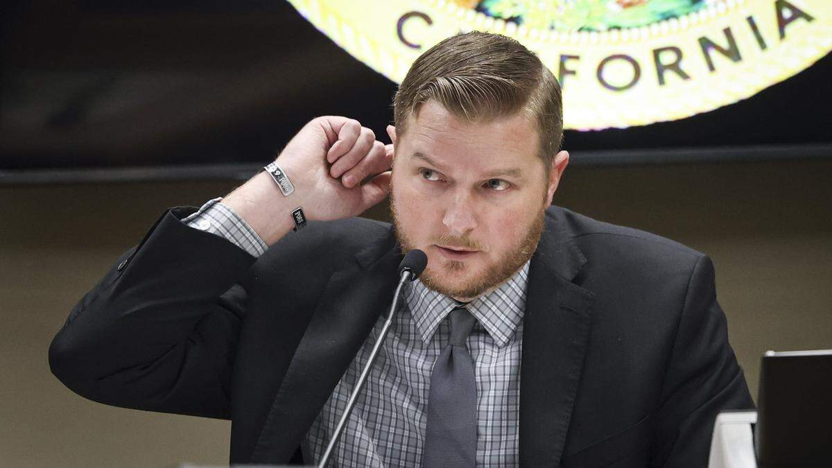 Atascadero police Sgt. Christopher Hall describes where the fatal stab wound was inflicted on Todd Pinion, according to the coroner’s report. Pinion suffered as many as six wounds, according to the report. This was at preliminary hearing on Dec. 10, 2025, for Tyler Stevens, charged with the murder of Todd Joseph Pinion, who was last seen alive Oct. 23, 2024.