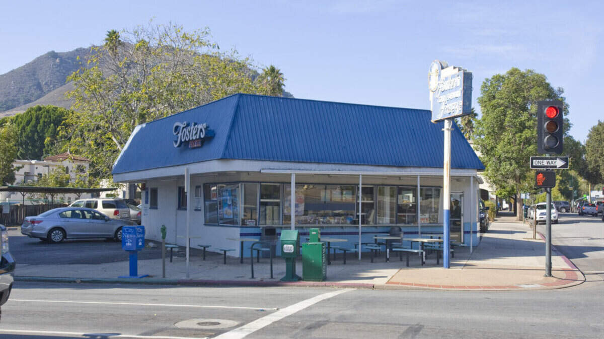 Foster's Freeze is closing after six decades at the corner of Marsh and Nipomo streets in San Luis Obispo.