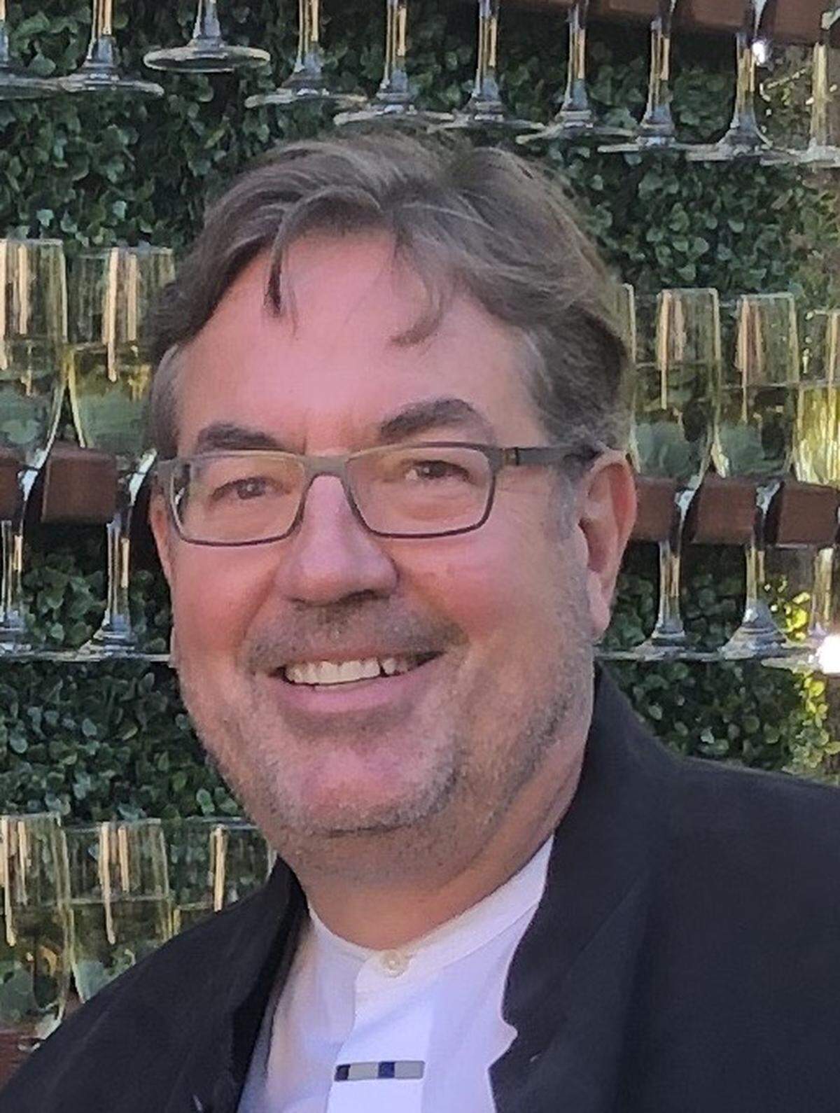 Clive Pinder