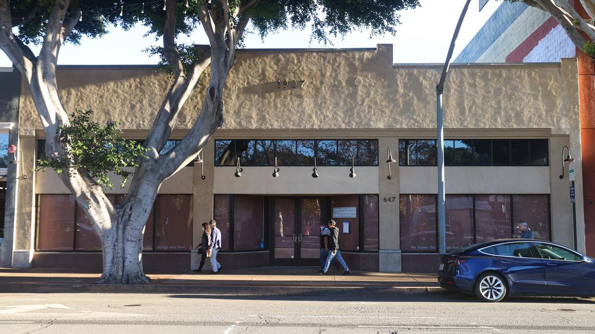 An entertainment venue called BA Start Competitive Arcade & Taproom featuring drinks, food, games, live music and more is proposed for the former Aaron Brothers location on Higuera Street.