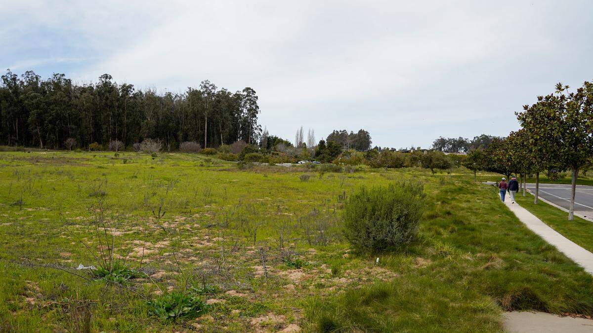 Carefield Living’s 134-unit assisted living and memory care facility will be situated in the Woodlands Village — now known as the Monarch Dunes Specific Plan area — after the Planning Commission voted 5-0 to approve its conditional use permit.