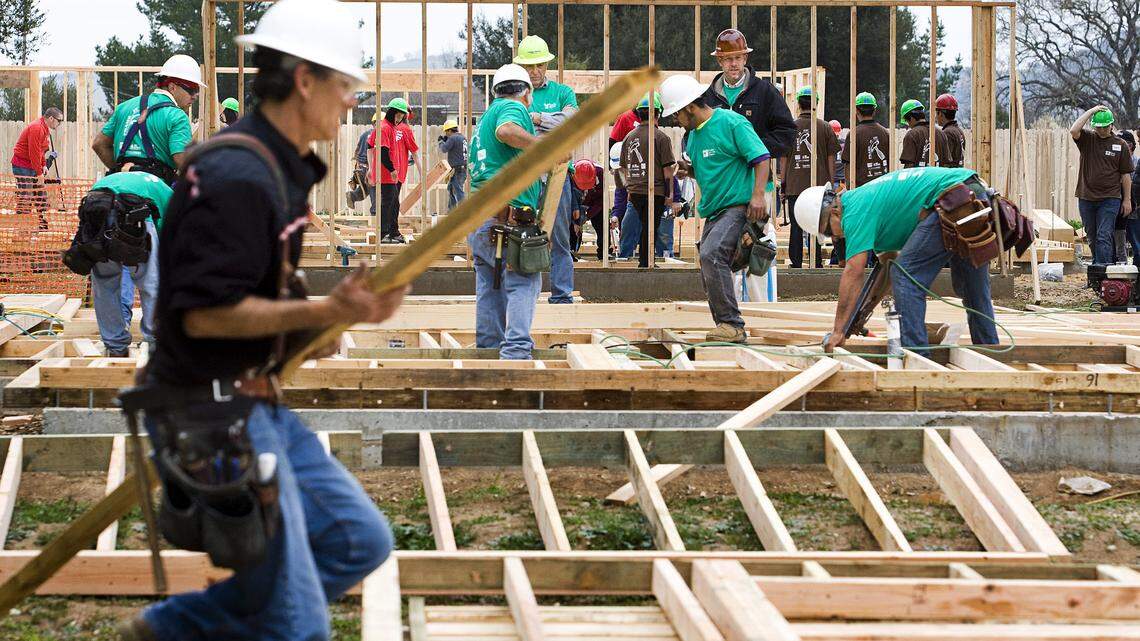 Peoples' Self-Help Housing hosted a "Frame It Up" house framing competition Monday morning at their construction site in Atascadero, with four teams taking part in the friendly competition.
