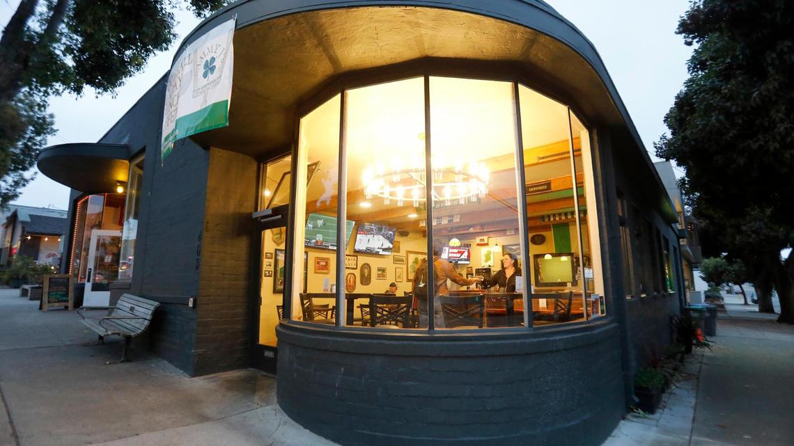 New Irish pub and grill opens in Morro Bay. Get a look inside Sammy J’s