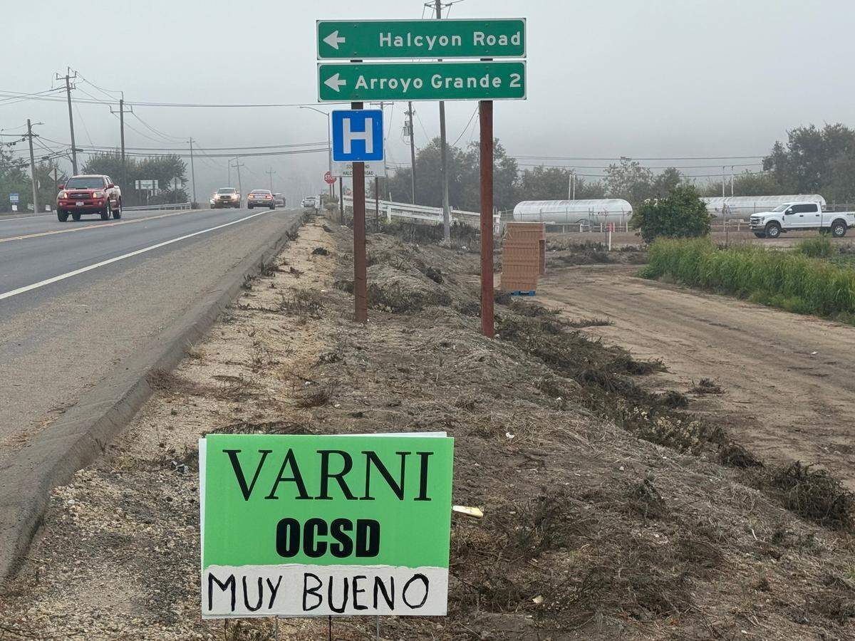 Oceano Community Services District Director Charles Varni responded to “no bueno” signs with a counter message: “muy bueno.”