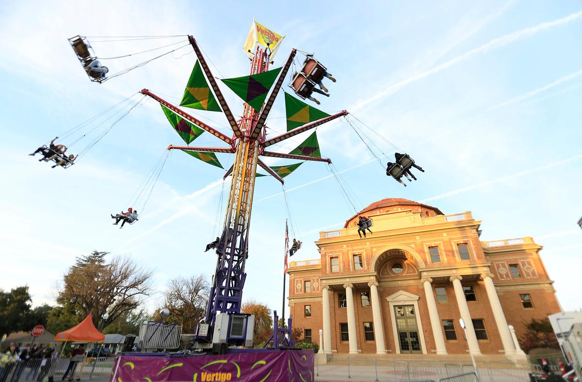 The Atascadero Fall Festival brought a Ferris wheel, carnival rides and games, live music, food and a beer garden to Sunken Gardens for three days, from Friday to Sunday, Nov. 19-21, 2021.