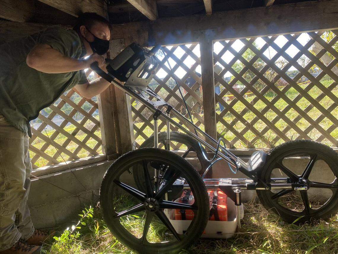 An unidentified radar operator examines earth below the Arroyo Grande home of Ruben Flores, father of Paul Flores, “prime suspect” in the 1996 disappearance of Cal Poly student Kristin Smart, on March 16, 2021.