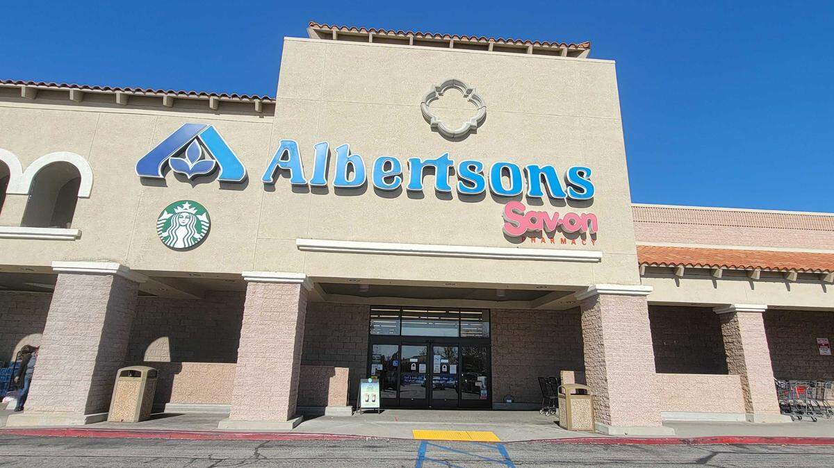 Someone robbed the U.S. Bank at the Albertsons grocery store on Niblick Road in Paso Robles on Thursday, Feb. 10, 2022.