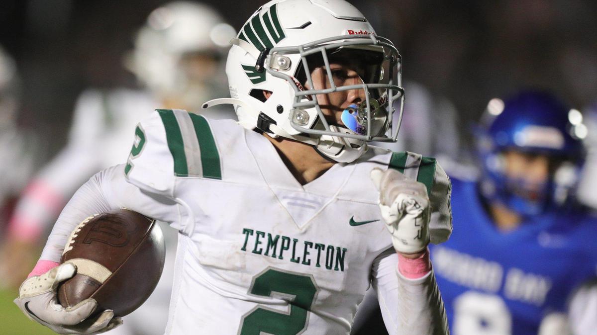 Dylan Krilling runs back a punt for a score. Templeton beat Morro Bay 27-9 in an Ocean League football game on Oct. 21, 2022.