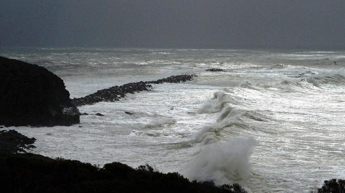A large swell event near the Point San Luis Lighthouse.