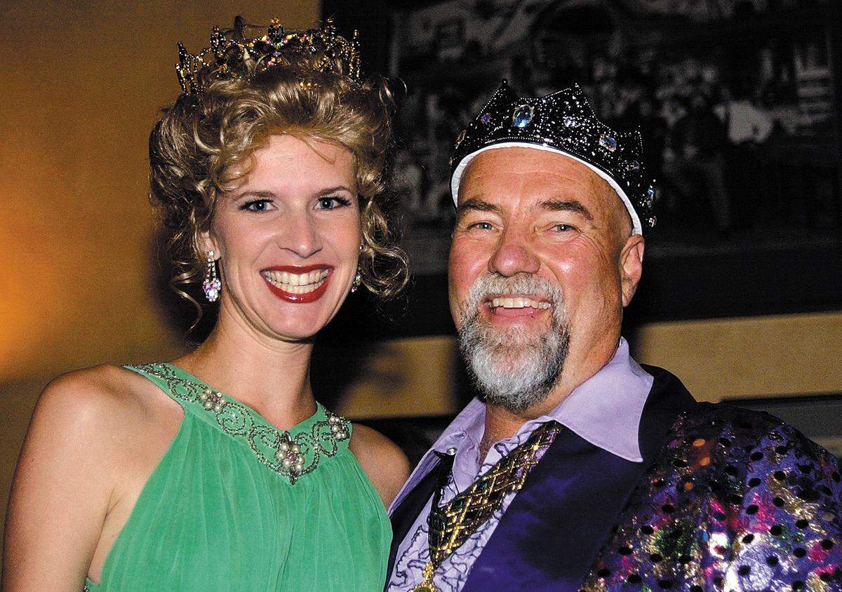 Amanda Bailey Root and Allen Root are the king and queen of Mardi Gras 2004. They were crowned at Mother's Tavern on Sept. 27, 2003.