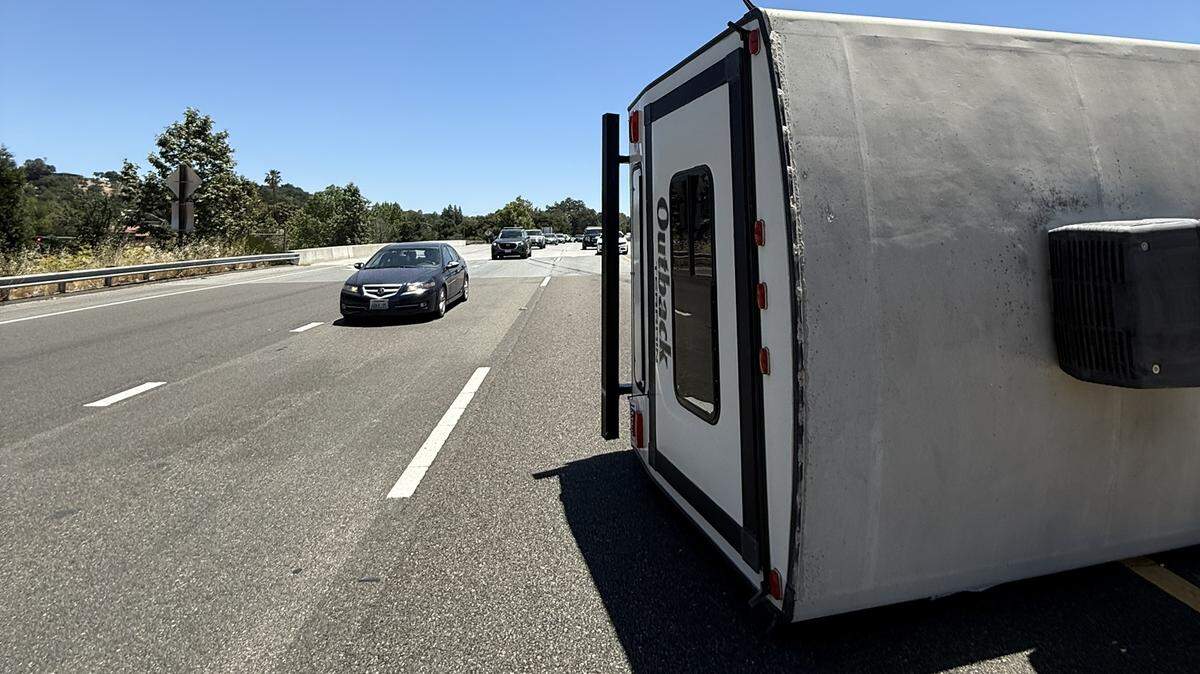 A 25-foot RV overturned on Highway 101 near Atascadero on June 16, 2025, causing stand-still traffic in northern San Luis Obispo County.