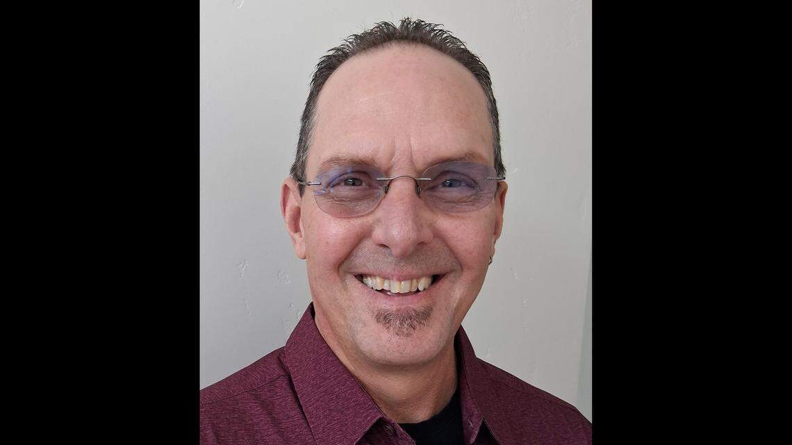 Grover Beach planning commissioner launches mayor run to ‘course-correct’ city