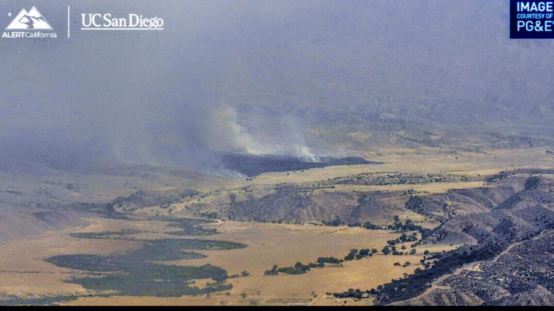 Vegetation fire grows to 150 acres, prompts Highway 166 closure
