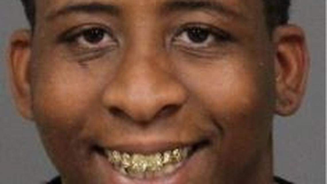 San Luis Obispo police arrested 20-year-old Aaron Marcuslee Searcy of Elk Grove on Saturday, when police say they he stole seven iPhones from the Apple store.