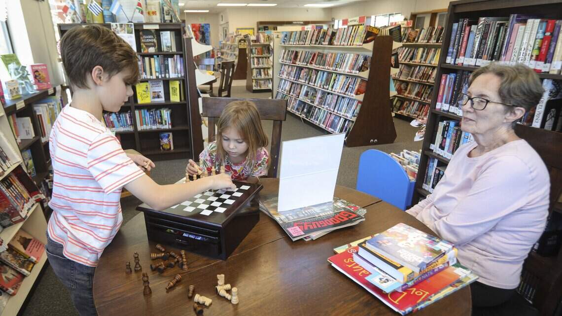 SLO County library runs on donations and volunteers. Should it get county funding?