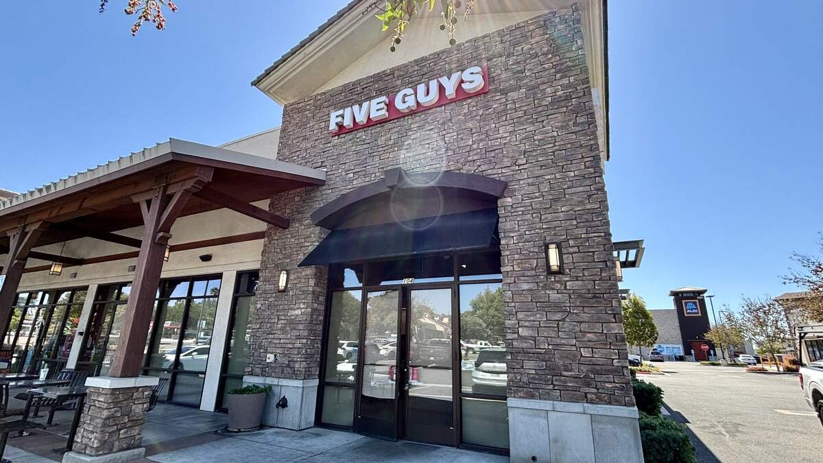 Fast food burger joint unexpectedly closes in SLO County city
