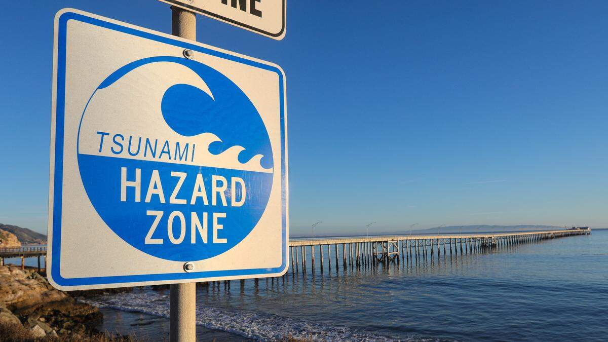 Tsunami hazard signs like this one, spotted close to the Cal Poly Pier near Avila Beach on Dec. 22, 2022, have been posted in San Luis Obispo County.