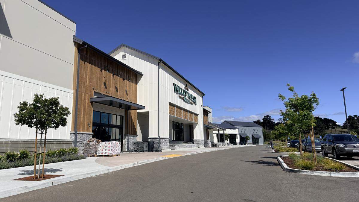 Valley Fresh Market opened in Atascadero, California, in October 2025, an anchor of the city’s Del Rio Marketplace.