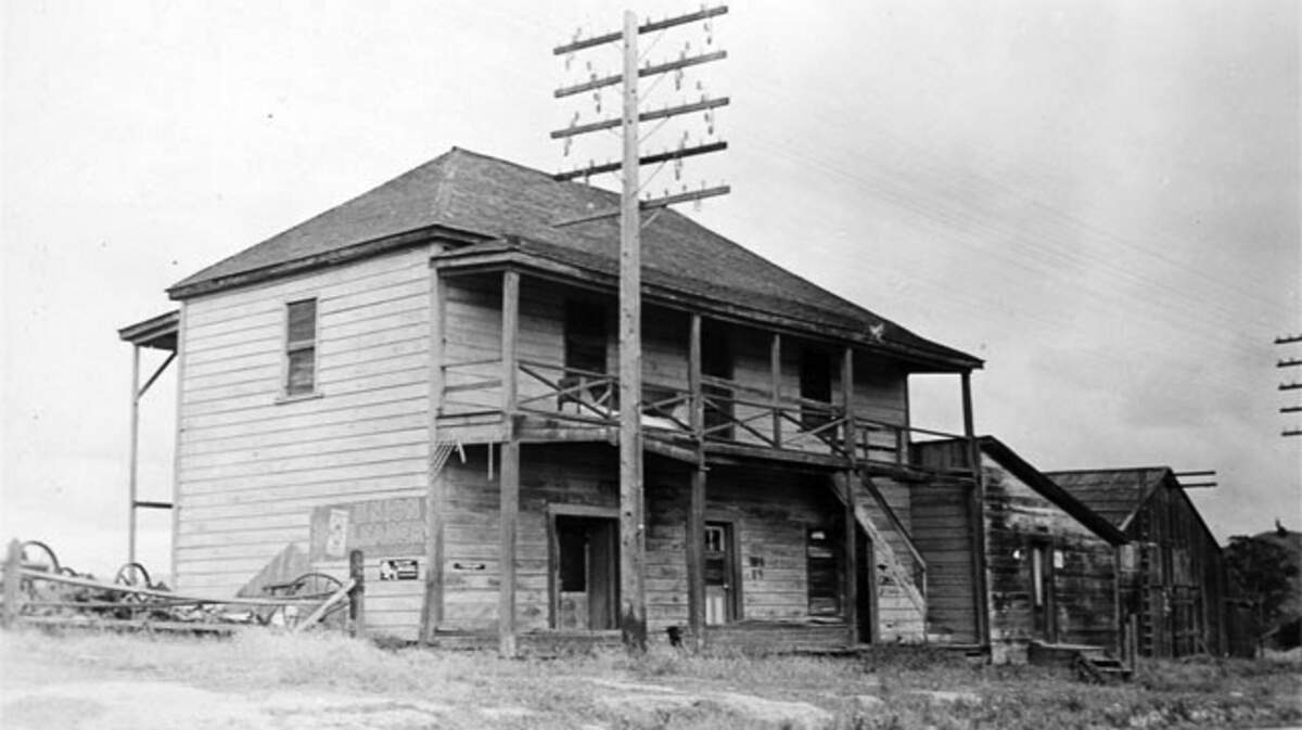 The Jose Maria Villavicencio adobe at the Corral de Piedra Rancho in 1920.