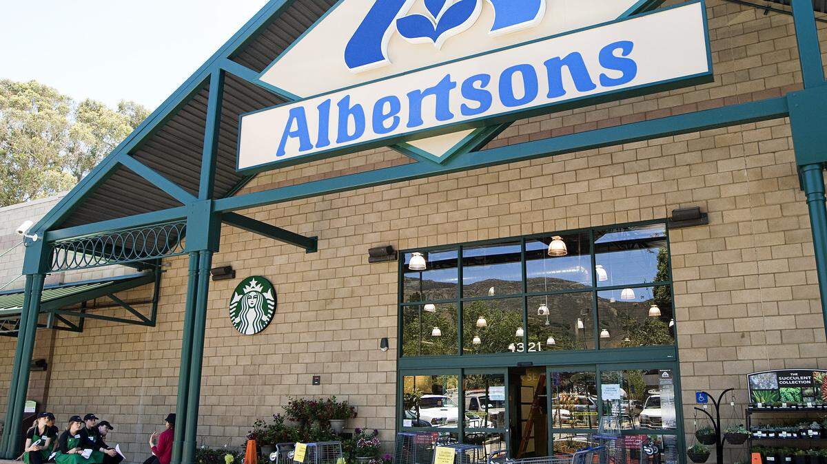 The Albertsons grocery store on Johnson Avenue in San Luis Obispo.