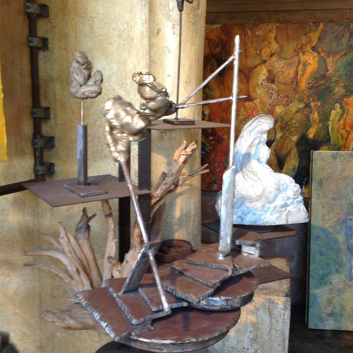 “Copia,” is a bronze sculpture set upon steel motion plates by artist Riccardo Spizzamigli.