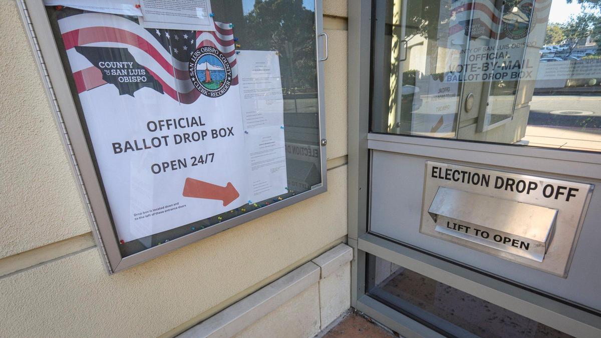 Voters can drop off ballots outside the County Government Center on Monterey Street, seen here on Nov. 4, 2024.