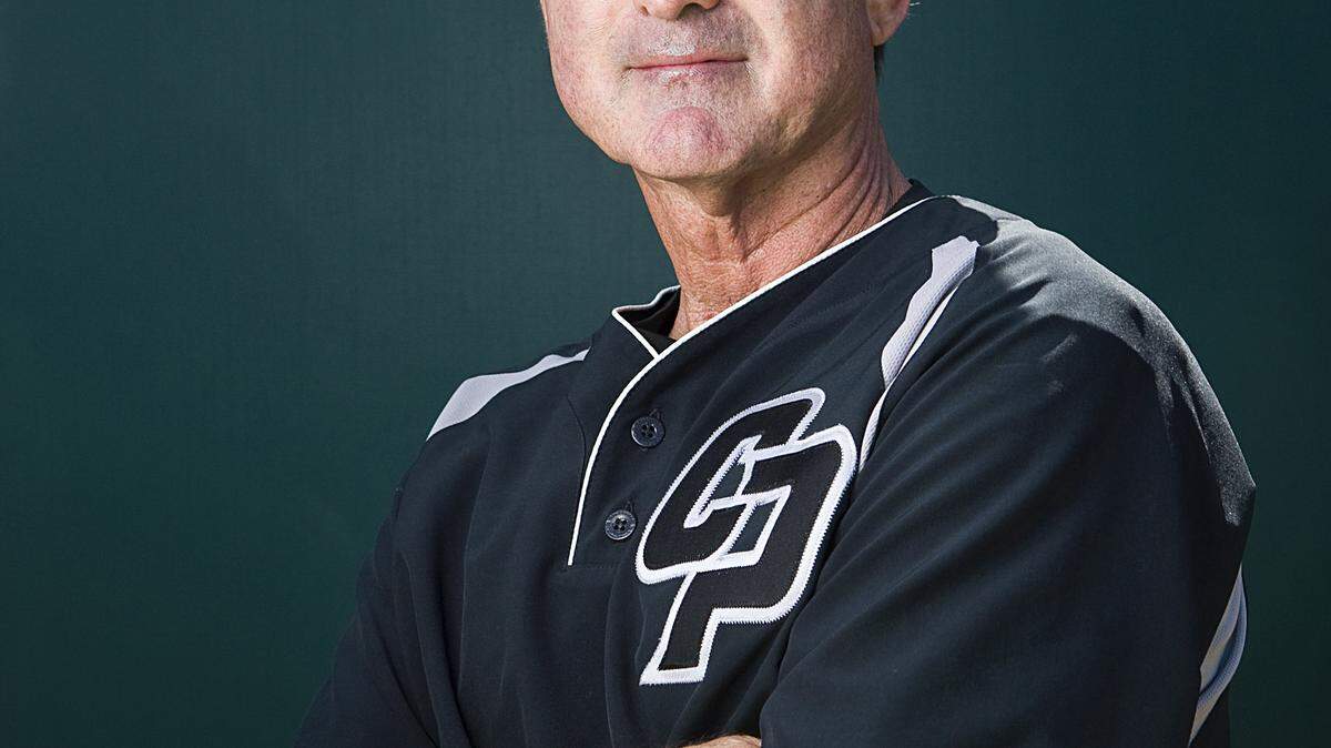 Cal Poly baseball coach Larry Lee.