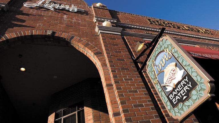 Linn’s worker tested positive for COVID-19. Here’s what the Cambria restaurant is doing