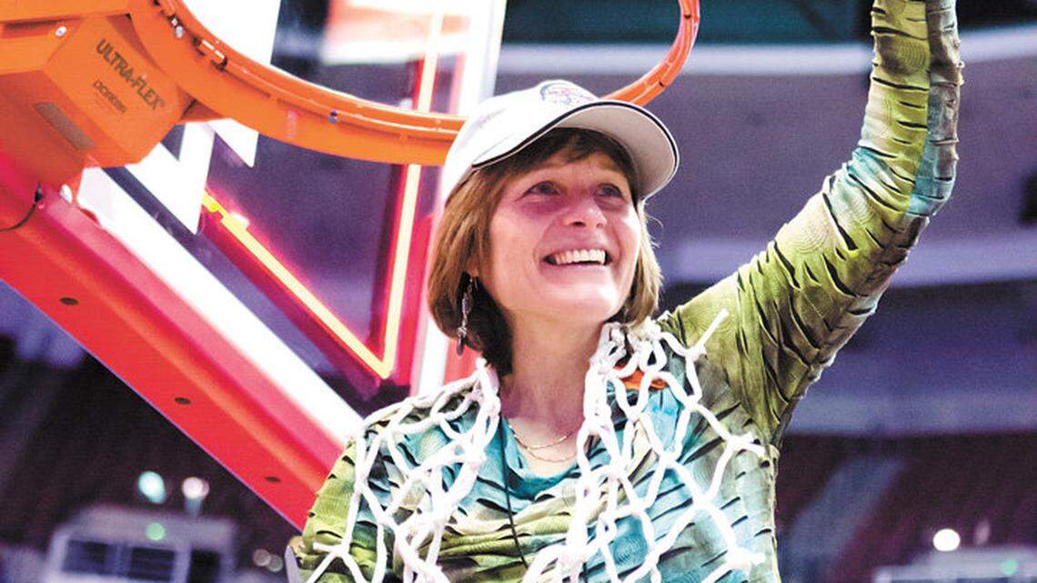 Coach Faith Mimnaugh ends 25-year run leading Cal Poly women’s basketball