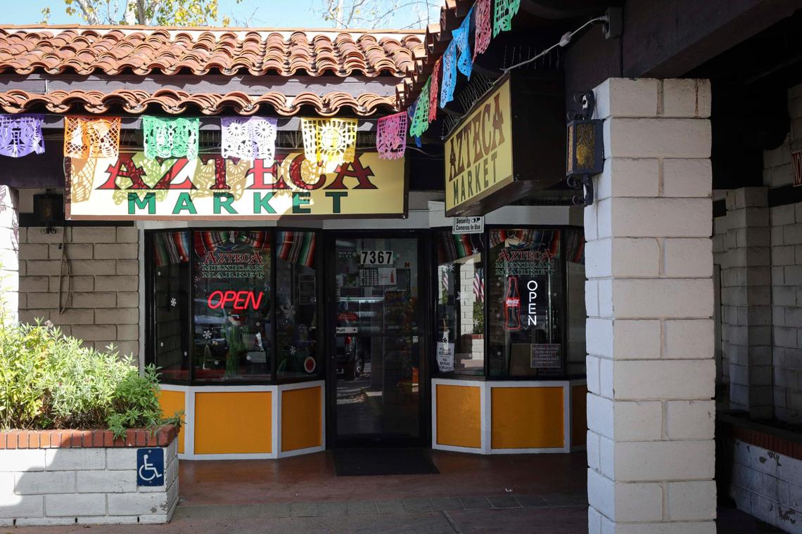 Azteca Market en Atascadero es un restaurante y mercado de fusión mexicano-guatemalteca, visto aquí el 30 de noviembre de 2023.
