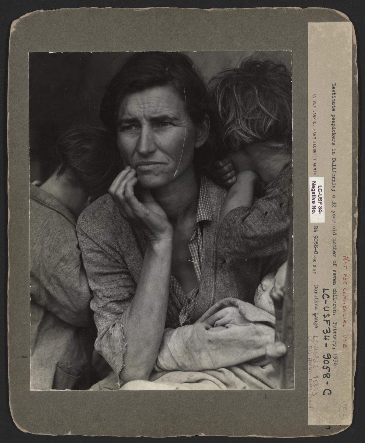 Florence Leona Thompson with her children Norma, Katherine and Ruby in a pea pickers camp on the Nipomo Mesa in 1936. ”Migrant Mother” by Dorothea Lange was an iconic photo of the Great Depression capturing perseverance in the face of hard times. Unretouched original print showing thumb at lower right.