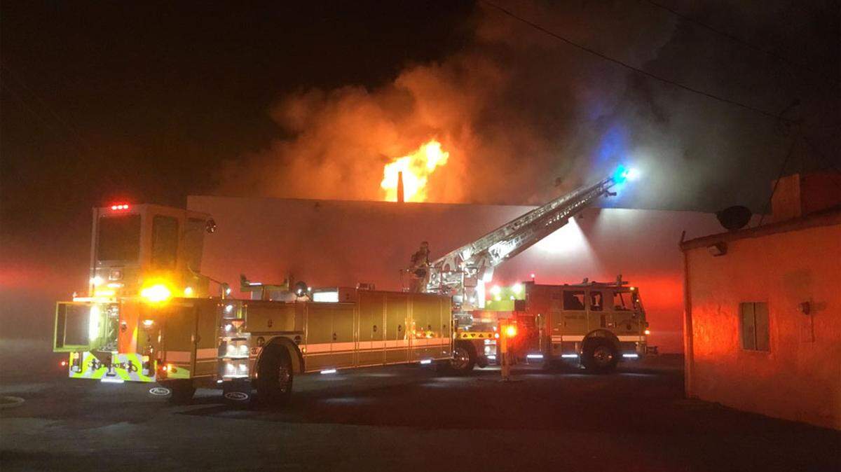 Santa Maria firefighters were battling a commercial structure fire Thursday morning at 708 S. Broadway, which houses Sergio’s Furniture and is adjacent to Shaw’s Restaurant.